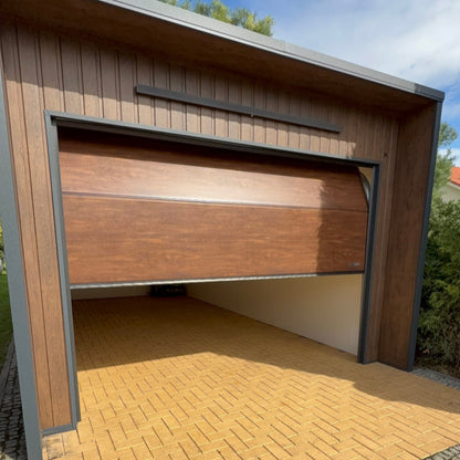 Garaż z płyty warstwowej 3,6×7 m | brama na pilota