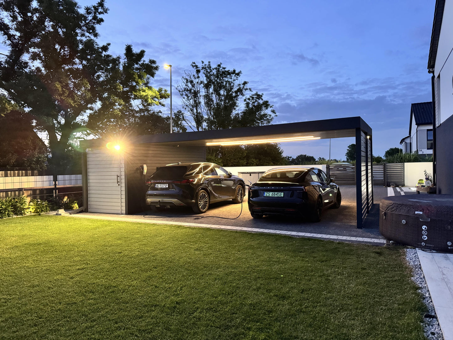 Carport APEX Wiata samochodowa 8x6m z magazynkiem